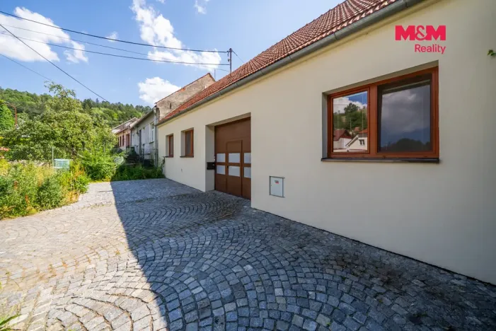 Prodej rodinného domu, Blansko - Lažánky, 275 m2