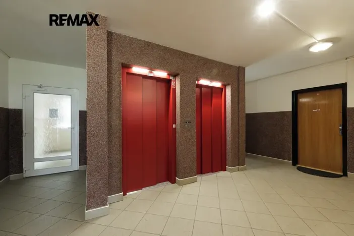 Prodej bytu 3+1, Praha - Komořany, Za sídlištěm, 73 m2