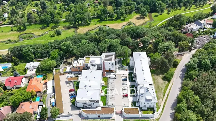 Prodej bytu 3+kk, Praha, Mezitraťová, 95 m2