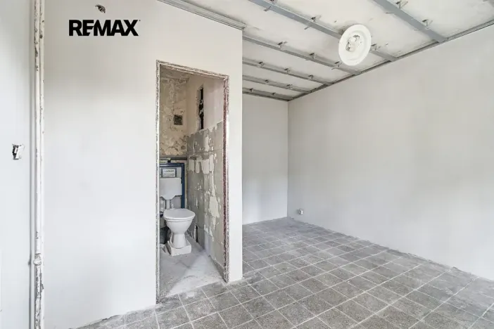 Prodej obchodního prostoru, Plzeň, Rokycanská, 27 m2