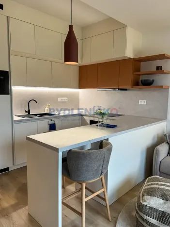 Prodej bytu 3+kk, Hluboká nad Vltavou, 66 m2