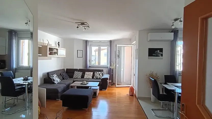 Prodej bytu 3+kk, Pula, Chorvatsko, Valsaline, 70 m2