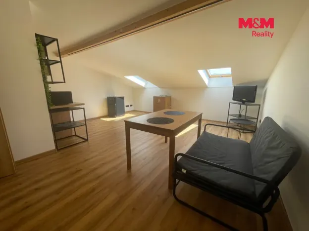 Pronájem bytu 3+kk, Nupaky, 80 m2