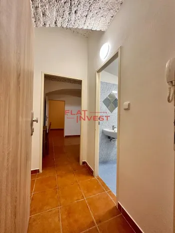 Pronájem bytu 1+1, Praha - Smíchov, Křížová, 37 m2