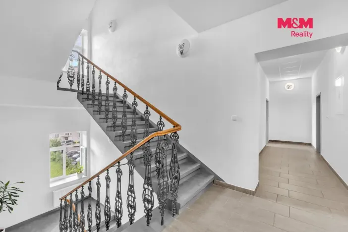 Pronájem kanceláře, Jičín - Pražské Předměstí, Ruská, 136 m2