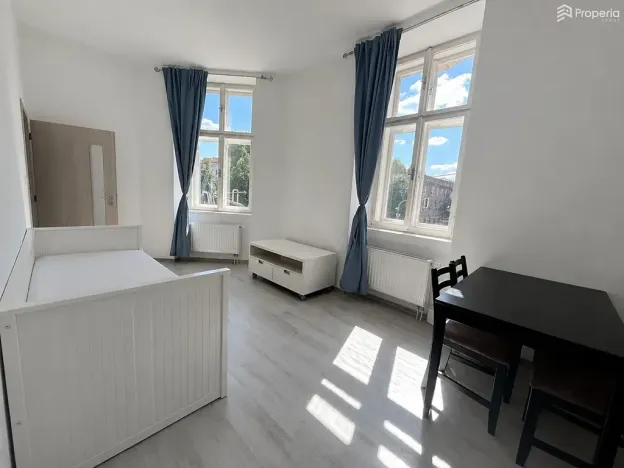 Pronájem bytu 2+kk, Brno, Štefánikova, 39 m2