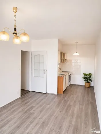 Pronájem bytu 2+kk, Praha - Černý Most, Vašátkova, 43 m2