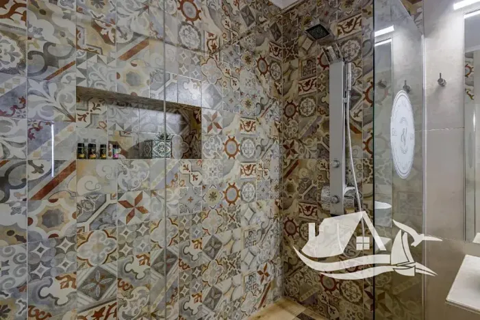 Prodej bytu 6+kk a větší, Stalos, Řecko, 373 m2