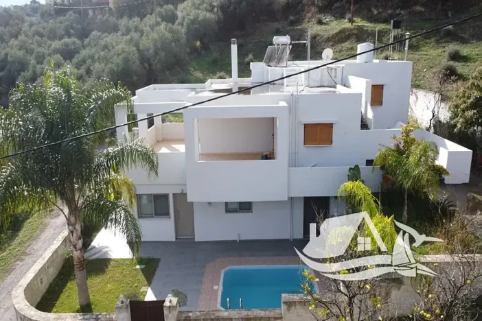 Prodej bytu 6+kk a větší, Stalos, Řecko, 373 m2