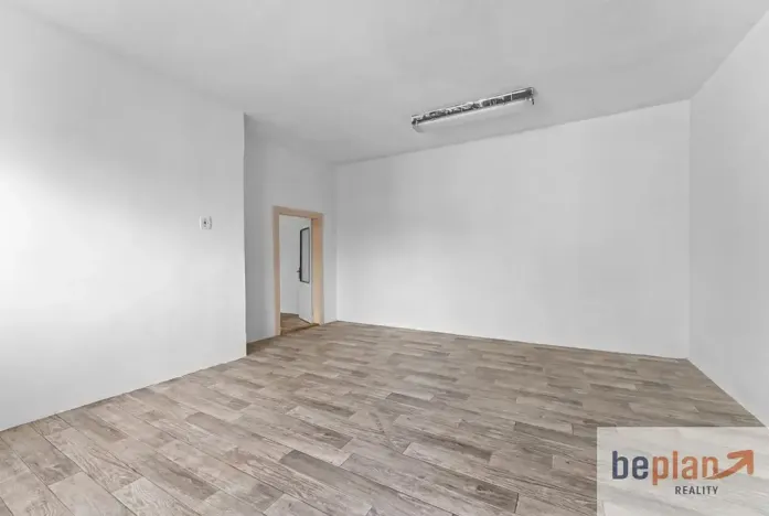 Prodej skladu, Varnsdorf, Dvořákova, 7660 m2
