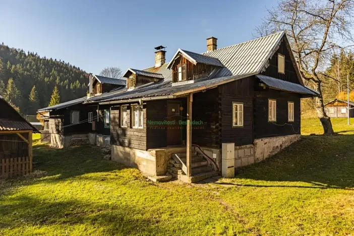 Prodej rodinného domu, Velké Karlovice, 170 m2