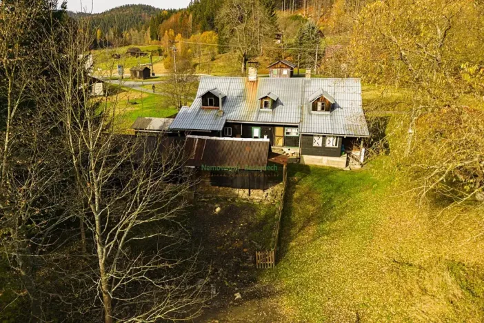 Prodej rodinného domu, Velké Karlovice, 170 m2