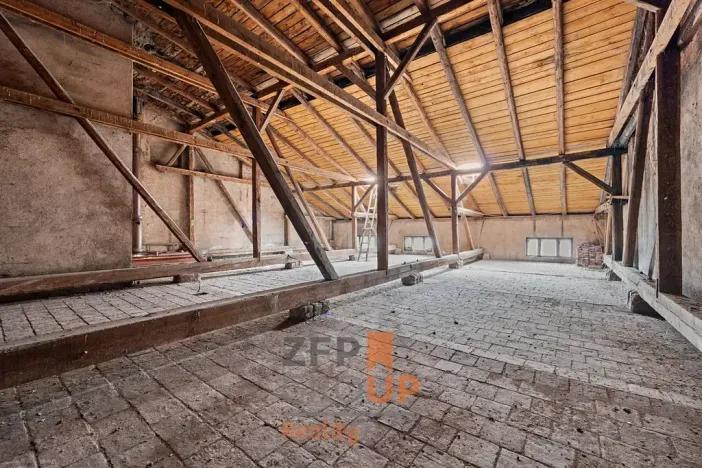 Prodej rodinného domu, Náchod, Jugoslávská, 1200 m2