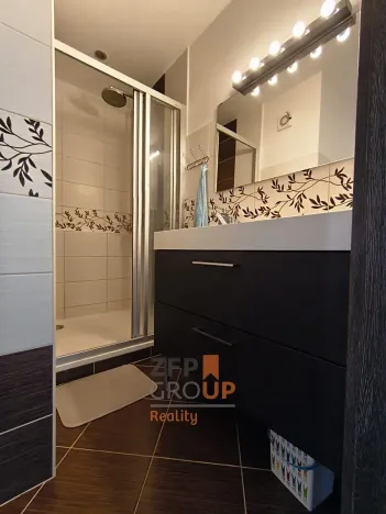 Prodej bytu 3+1, Hrušovany u Brna, Sídliště, 73 m2