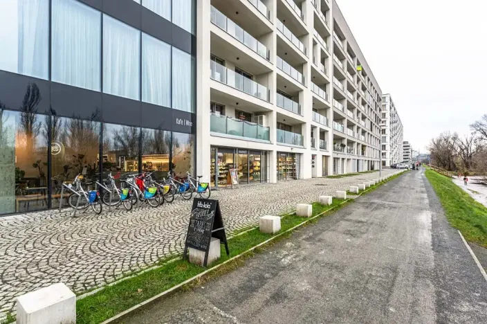 Pronájem bytu 3+kk, Praha - Karlín, Za Karlínským přístavem, 74 m2
