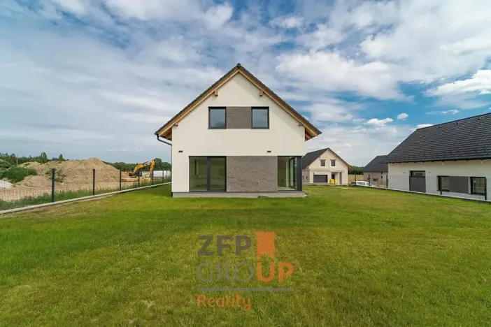 Prodej rodinného domu, Dříteč, 228 m2