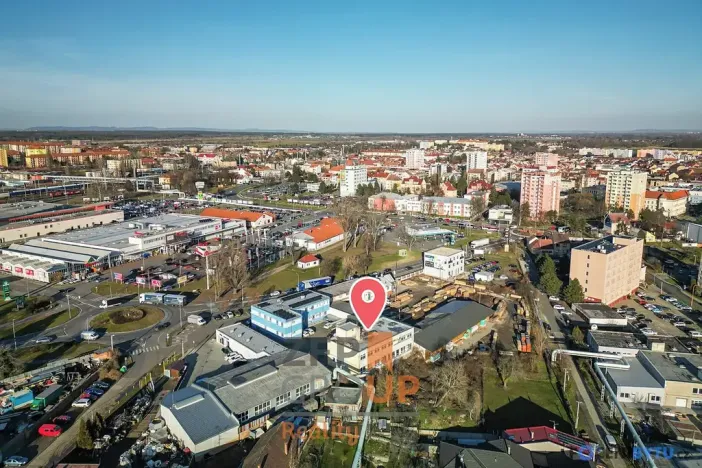 Prodej obchodního prostoru, Hodonín, Velkomoravská, 702 m2