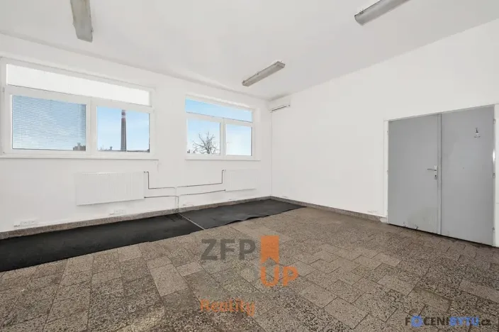 Pronájem obchodního prostoru, Hodonín, Velkomoravská, 702 m2