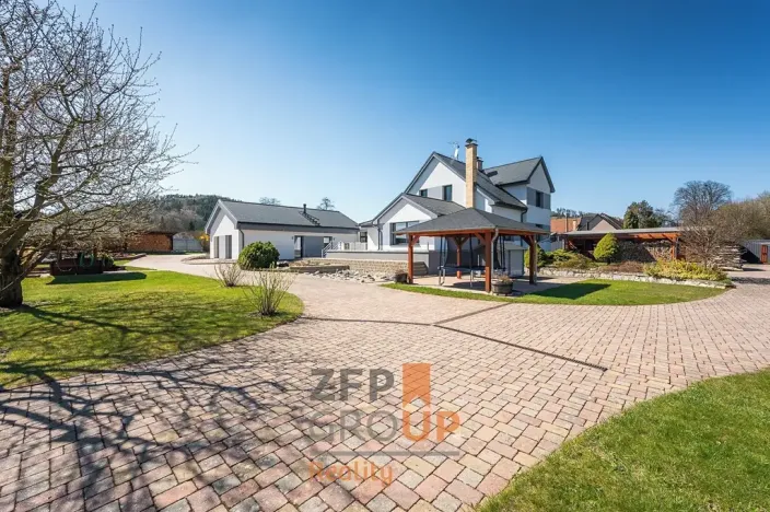 Prodej rodinného domu, Rozstání, 450 m2