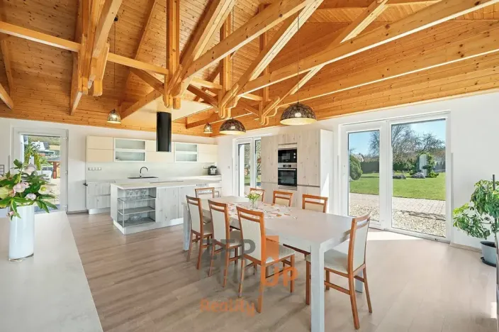 Prodej rodinného domu, Rozstání, 450 m2