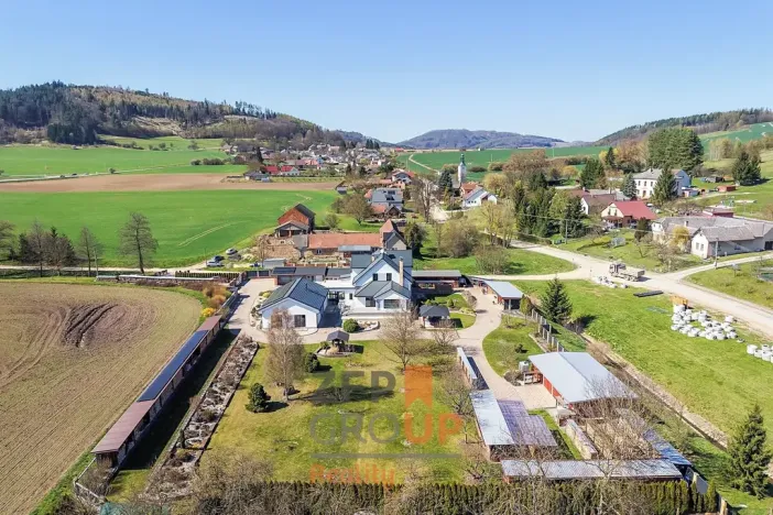Prodej rodinného domu, Rozstání, 450 m2