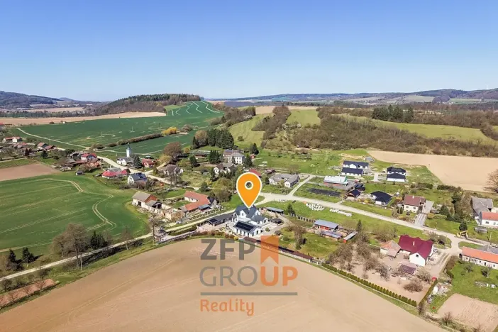 Prodej rodinného domu, Rozstání, 450 m2