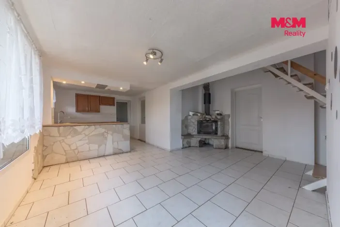 Prodej rodinného domu, Neratovice - Mlékojedy, Hlavní, 144 m2
