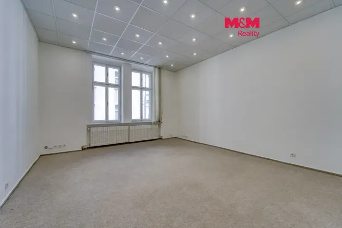 Pronájem kanceláře, Plzeň - Vnitřní Město, Veleslavínova, 112 m2
