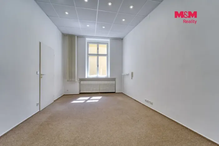 Pronájem kanceláře, Plzeň - Vnitřní Město, Veleslavínova, 112 m2