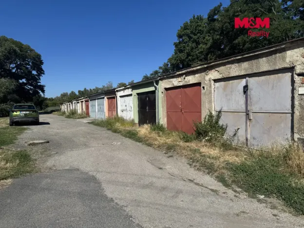 Pronájem garáže, Kladno, Šaldova, 19 m2