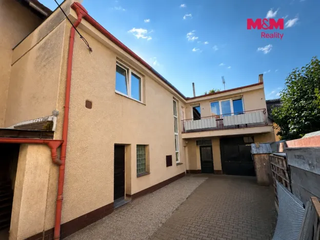 Pronájem atypického bytu, Čáslav - Čáslav-Staré Město, Formíkova, 90 m2