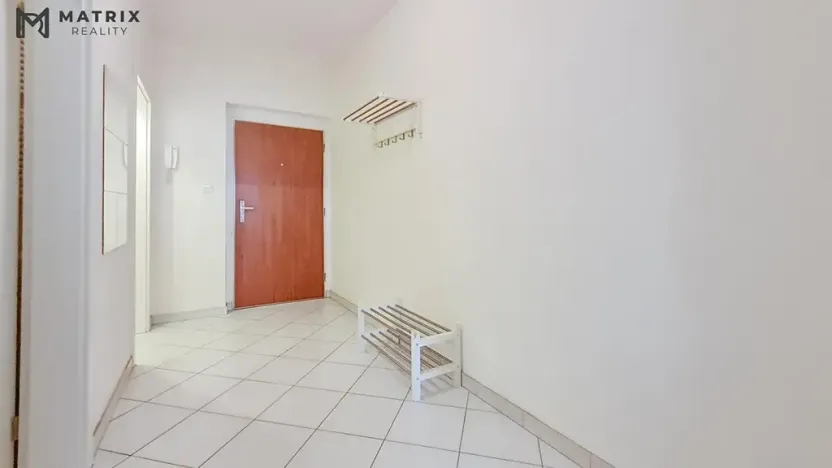 Pronájem bytu 1+kk, Praha - Horní Měcholupy, Hornoměcholupská, 42 m2