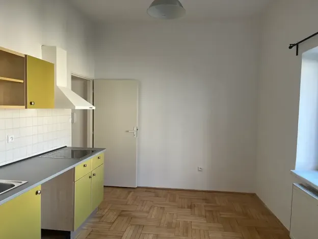 Pronájem bytu 1+1, Praha, Bělohorská, 40 m2