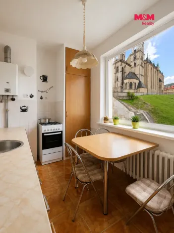 Prodej bytu 2+1, Cheb, Kasární náměstí, 54 m2