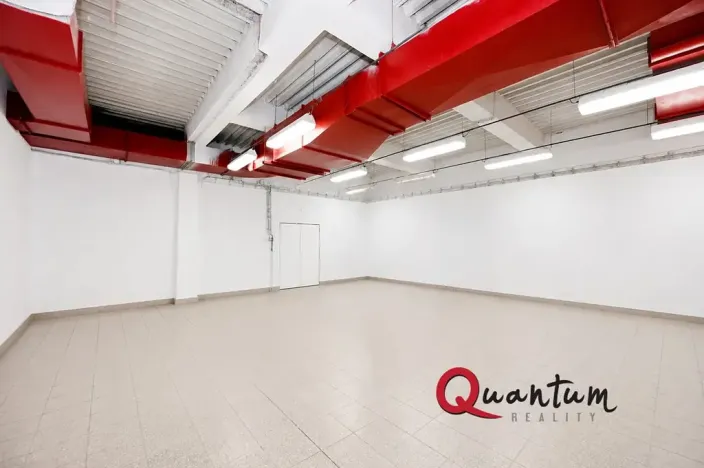 Pronájem skladu, Praha - Modřany, Obchodní náměstí, 140 m2