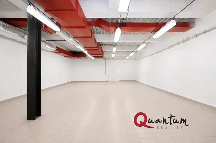 Pronájem skladu, Praha - Modřany, Obchodní náměstí, 140 m2