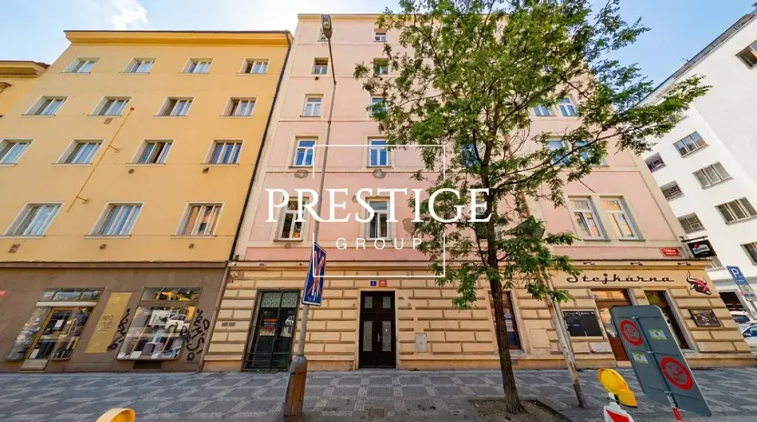 Pronájem bytu 1+kk, Praha - Holešovice, Veletržní, 35 m2