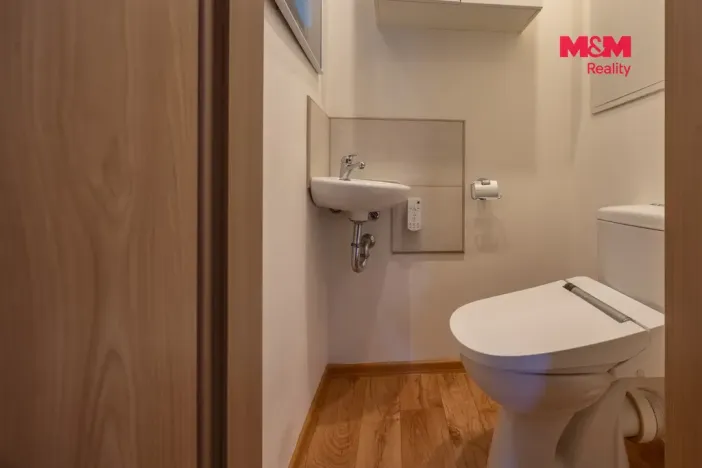 Prodej bytu 3+1, Klášterec nad Ohří, Školní, 68 m2