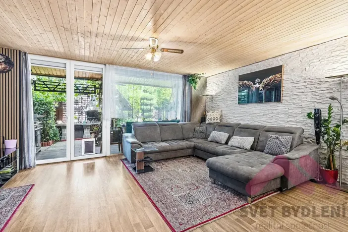Prodej rodinného domu, Nupaky, K Parku, 160 m2