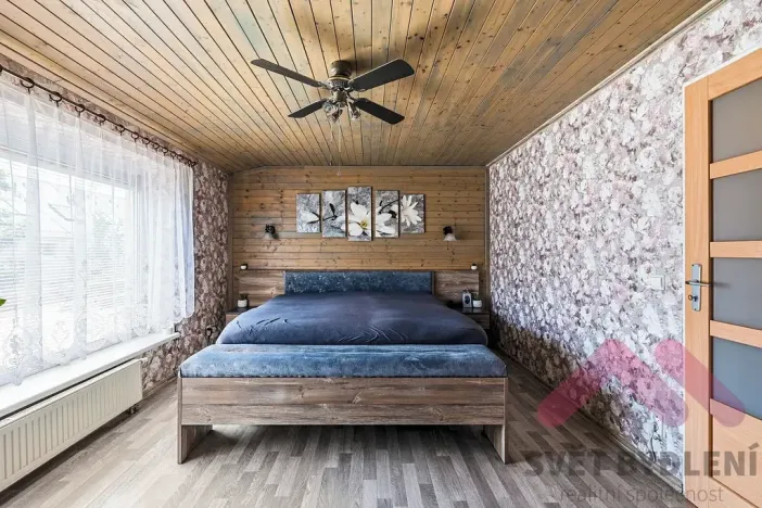 Prodej rodinného domu, Nupaky, K Parku, 160 m2