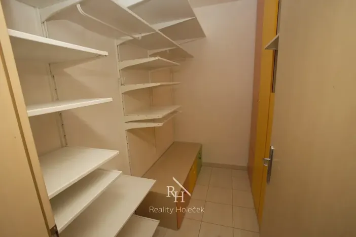 Pronájem bytu 3+kk, Kladno, Generála Selnera, 63 m2