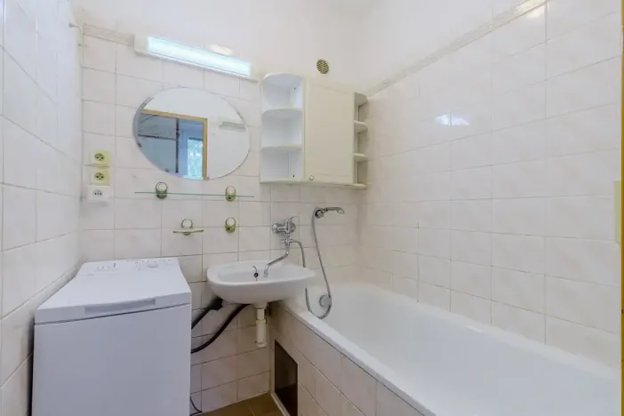 Pronájem bytu 3+1, Praha - Podolí, Na Zvoničce, 62 m2
