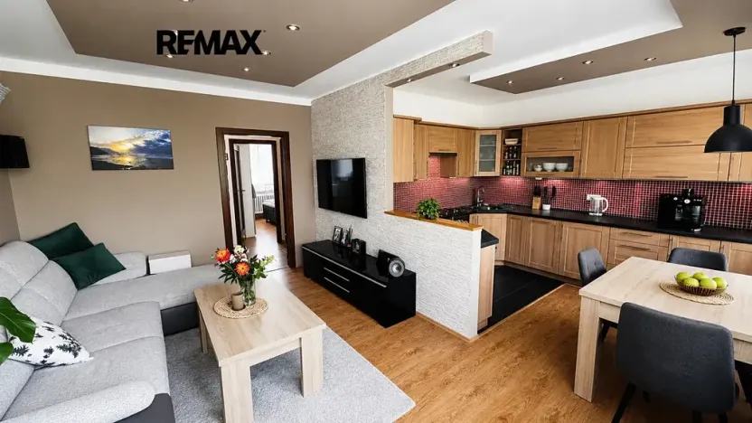 Pronájem bytu 3+1, Praha - Podolí, Kaplická, 55 m2