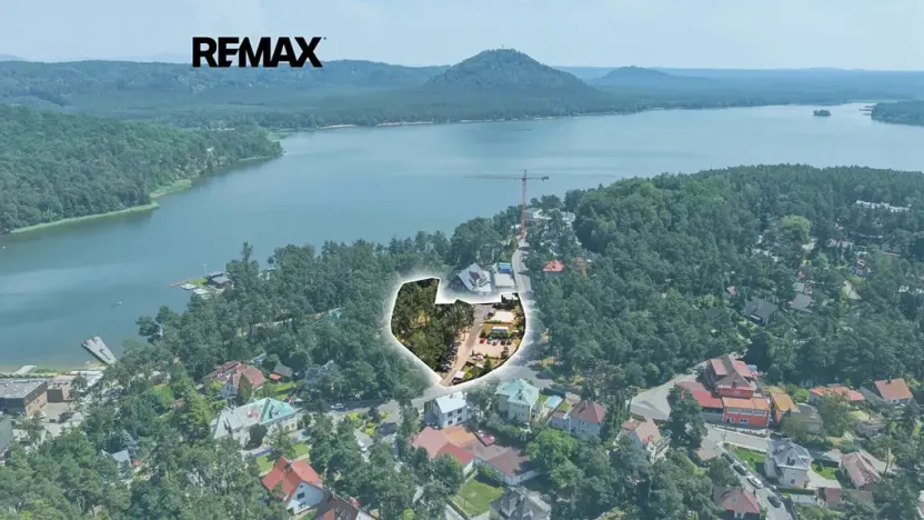 Prodej komerční nemovitosti, Doksy, 1850 m2