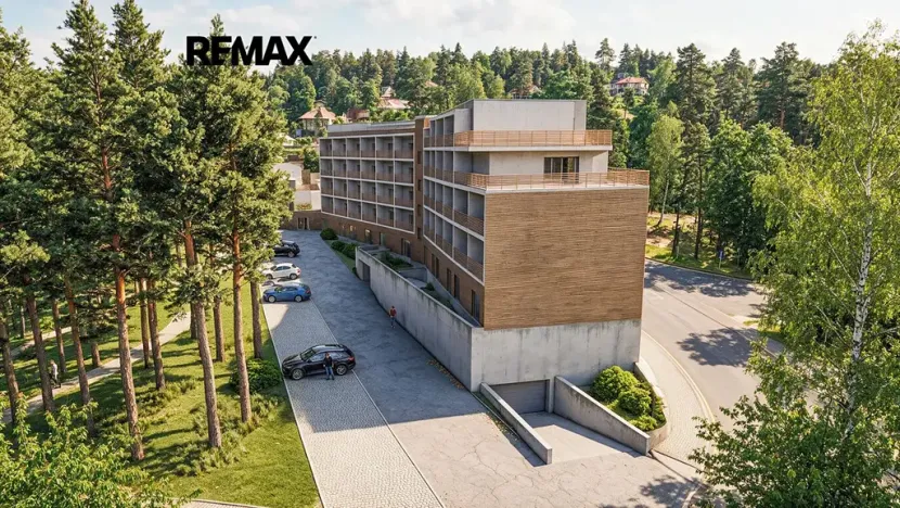 Prodej komerční nemovitosti, Doksy, 1850 m2