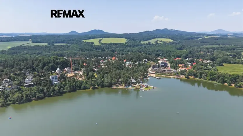 Prodej komerční nemovitosti, Doksy, 1850 m2