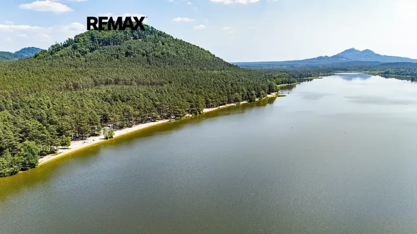 Prodej komerčního pozemku, Doksy, 3913 m2