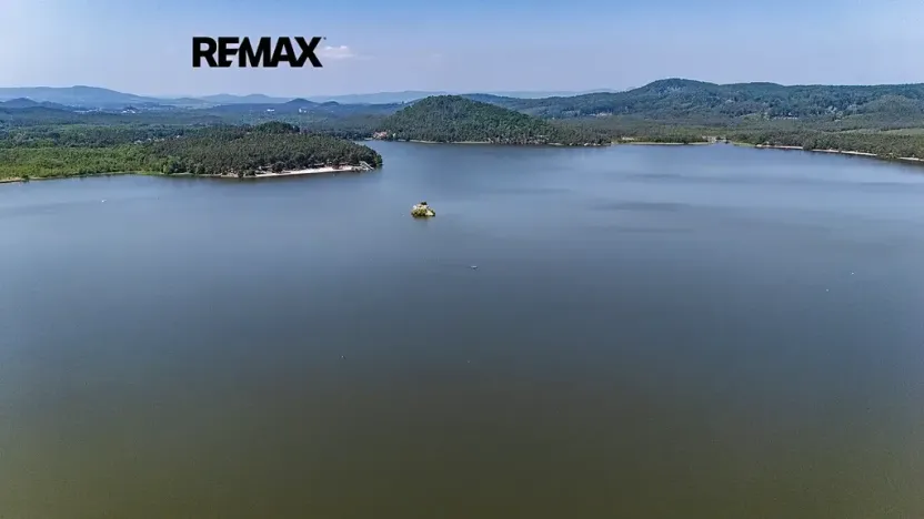 Prodej komerčního pozemku, Doksy, 3913 m2