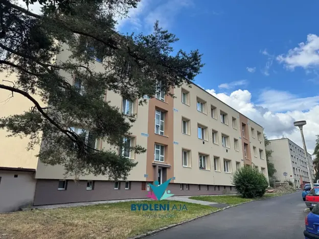 Pronájem bytu 2+1, Krupka, Sídliště, 55 m2