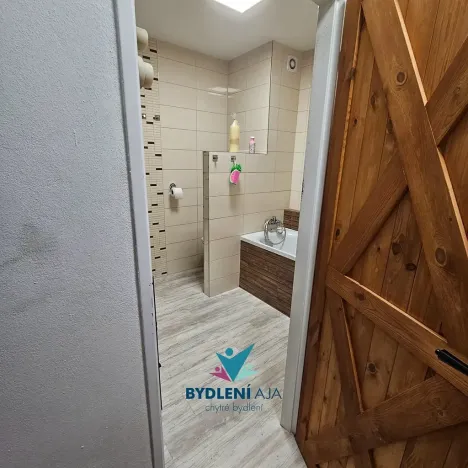 Pronájem bytu 2+1, Krupka, Sídliště, 55 m2
